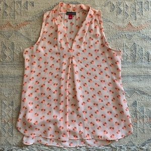 🌻 3/$18 - Blush Pink Sleeveless Vince Camuto Blouse